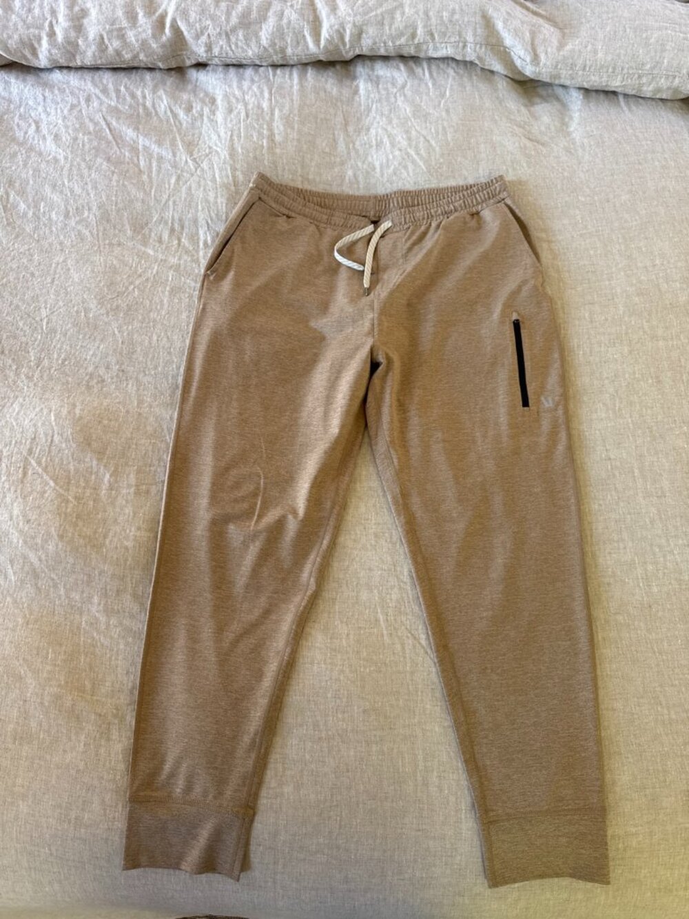 Vuori Men's Sunday Joggers – Heather Tan – Size XL